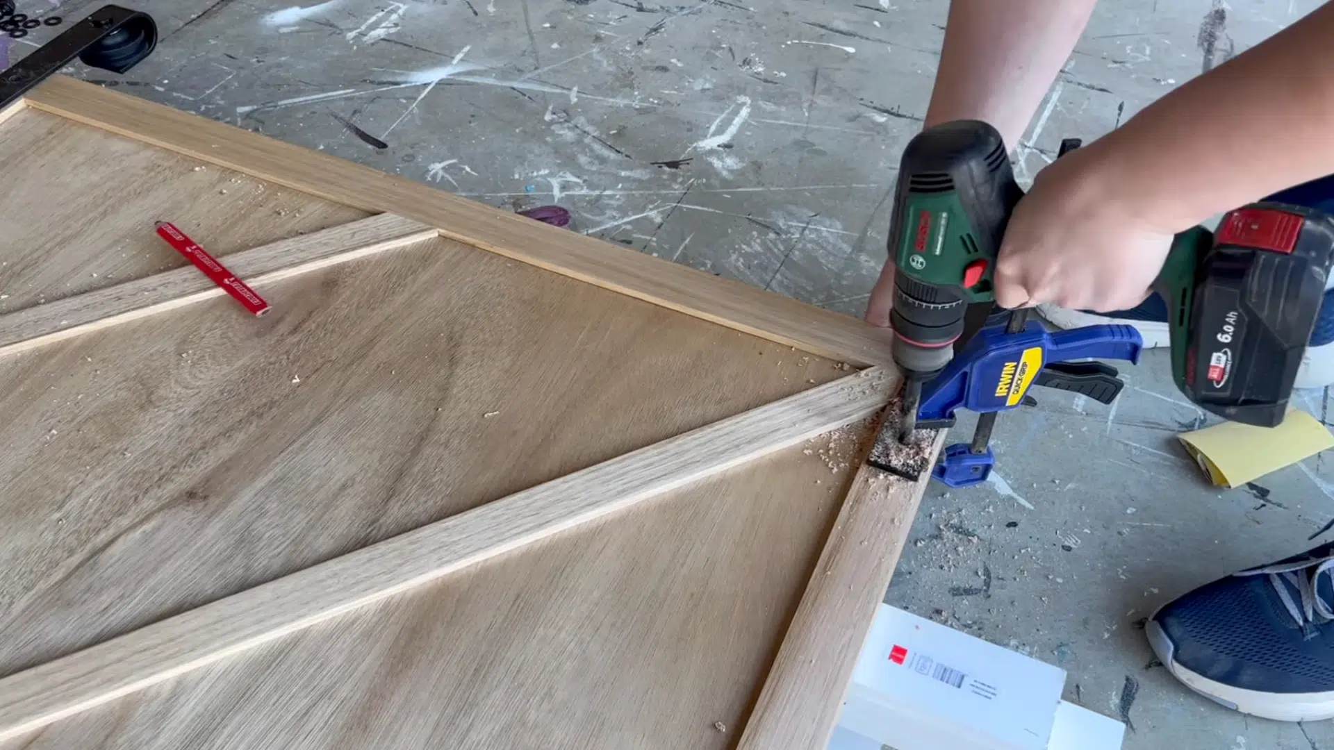 Step 9 Install the Hangers, Support Board, and Sliding Track