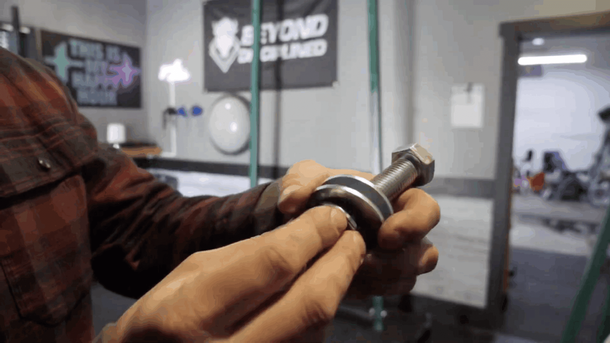 assemble with 3-4 hardware