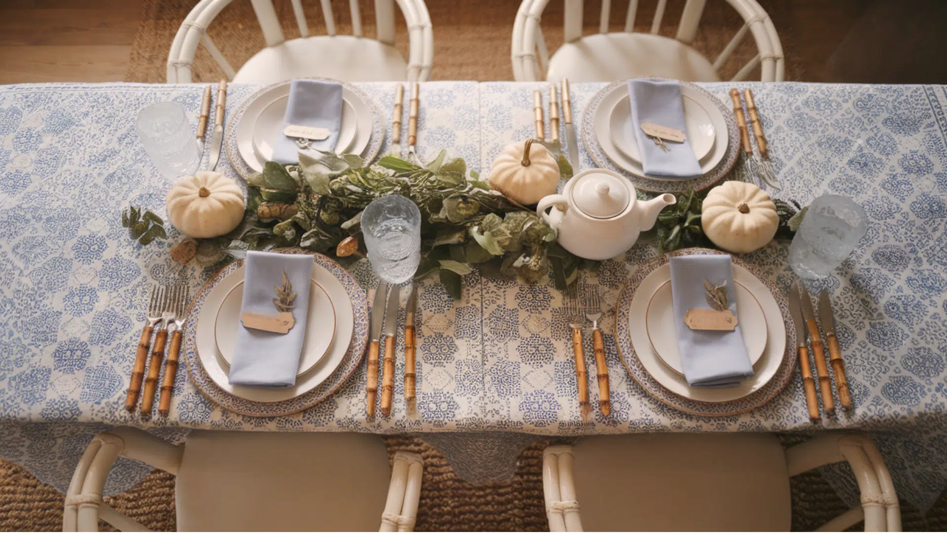 how to set a table properly