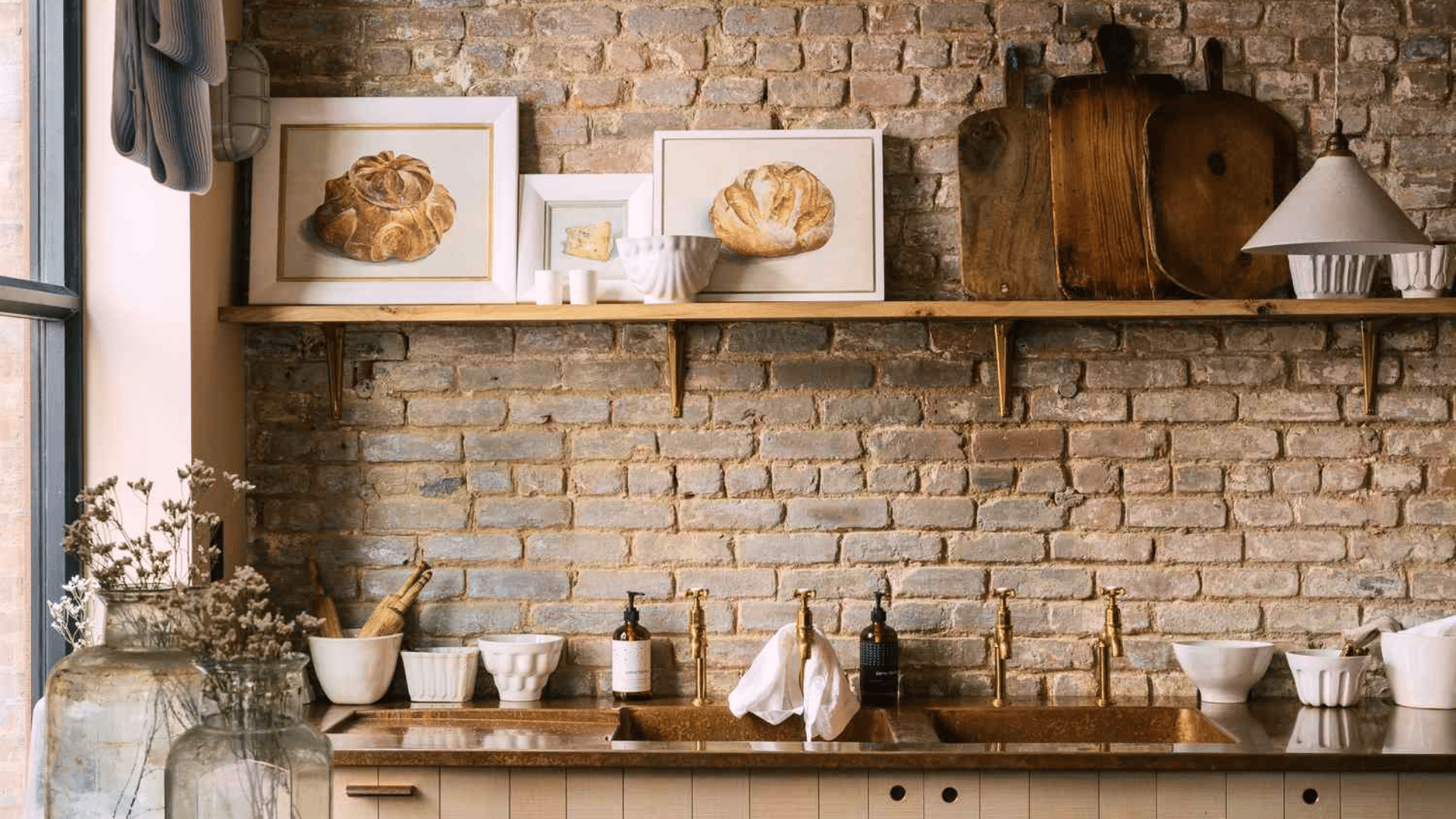 how to decorate shelves